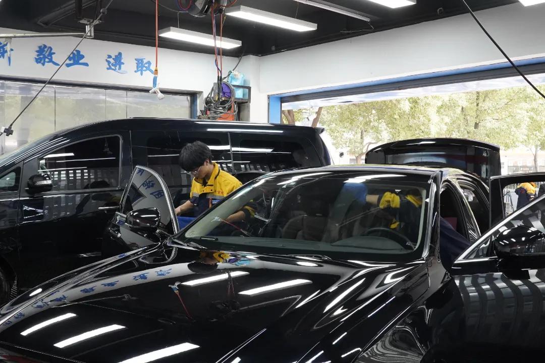 <b>就業(yè)回訪，我們一直在路上</b>
